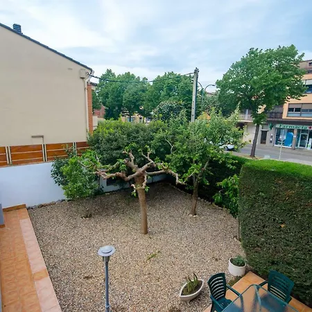 Casa Con Piscina Y Parking En Holiday home Girona