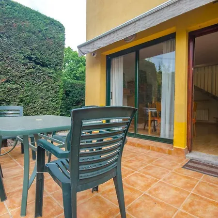 Casa Con Piscina Y Parking En Holiday home *