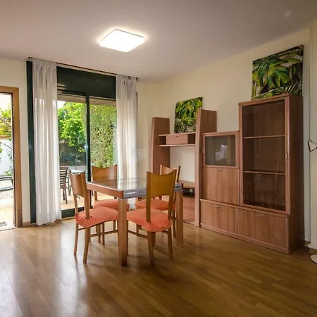 Casa Con Piscina Y Parking En Holiday home Girona
