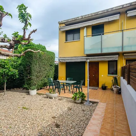 Vakantiehuis Casa Con Piscina Y Parking En Gerona